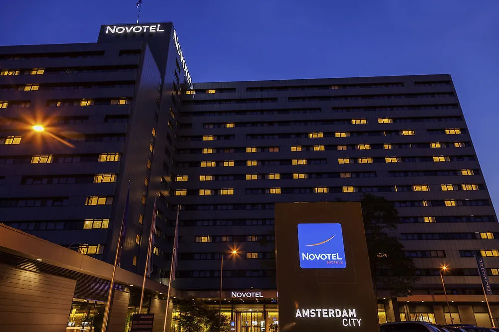 Novotel Amsterdam City מלון